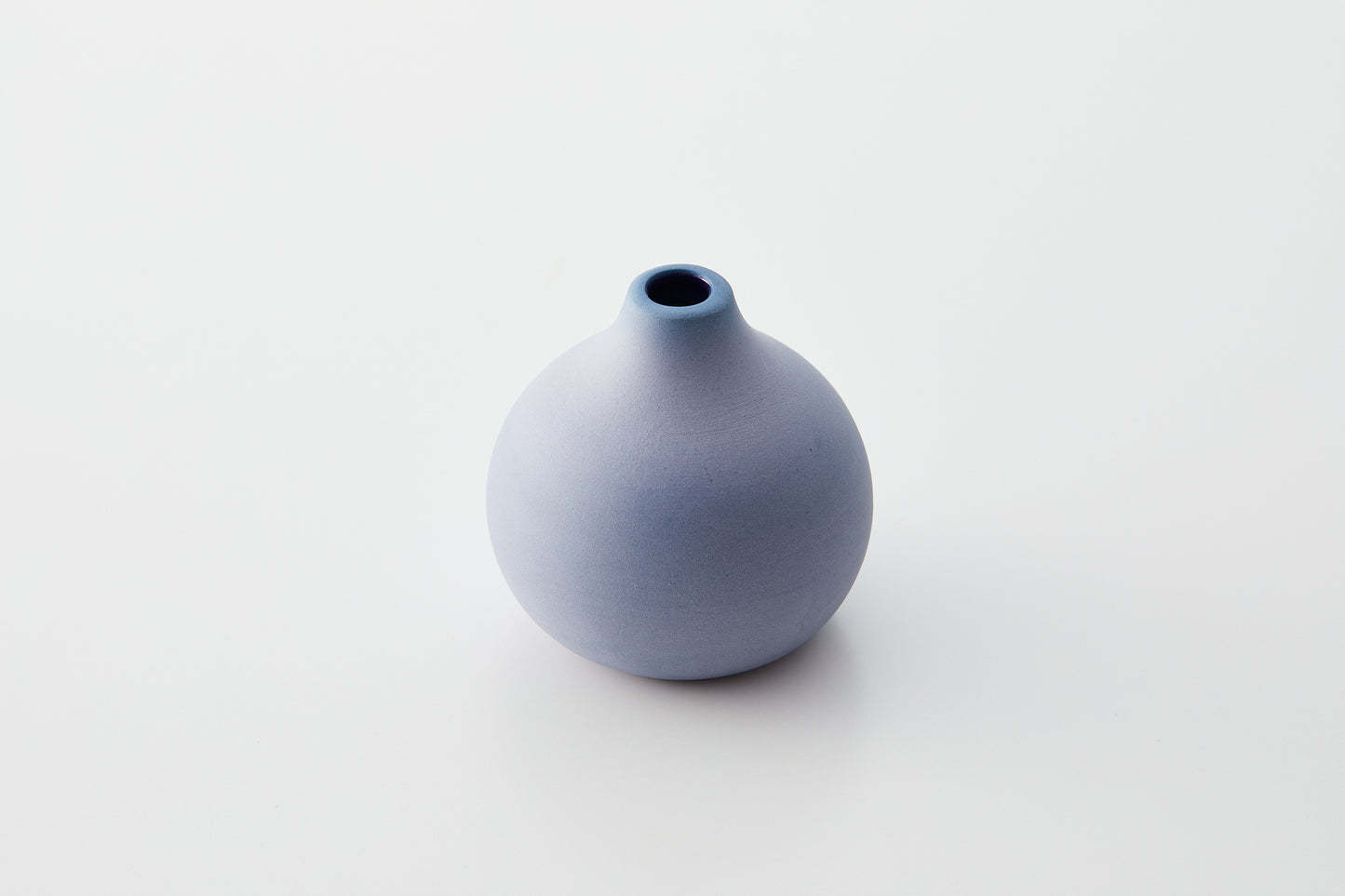 Kikusho Pottery onion vase