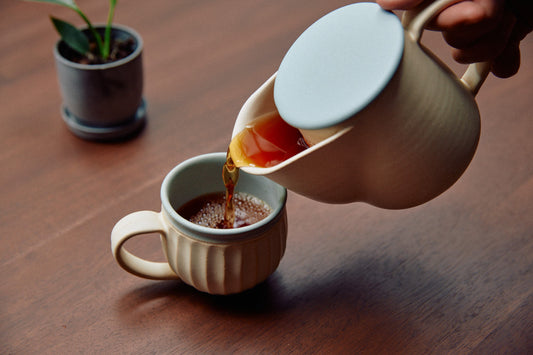 晋六窯のPELICAN TEA POT